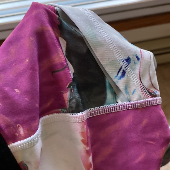 Lululemon shorts - Picture 8 of 8